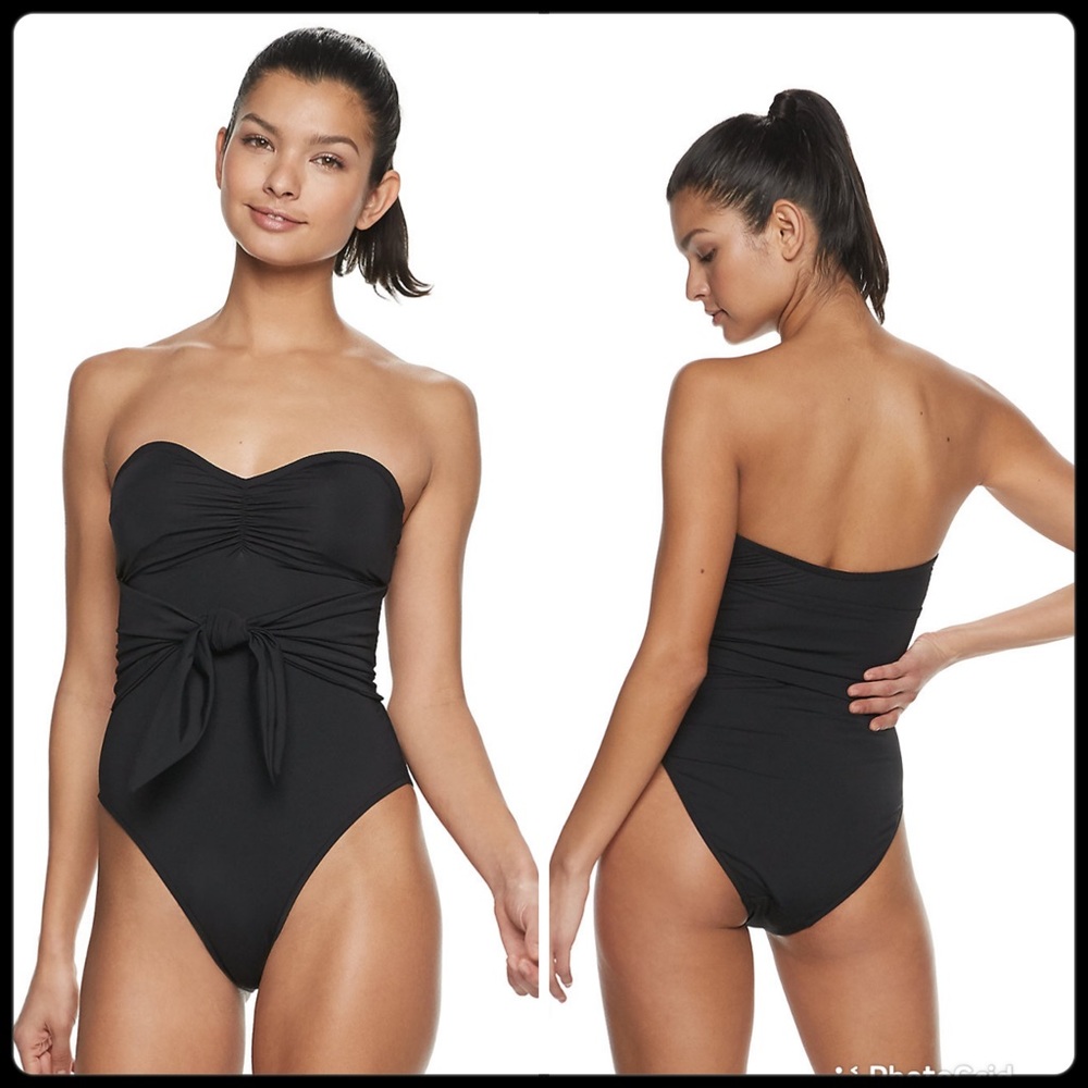 We Wore What One-Piece Swimsuit